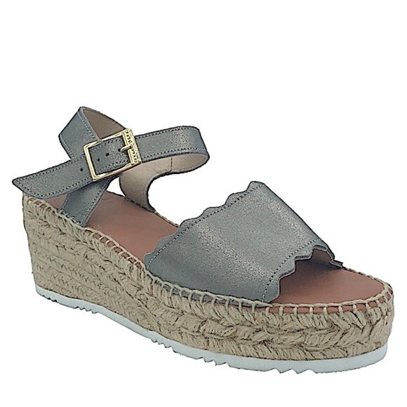 NEW ANDRE ASSOUS Cacia Pewter Leather Platform Wedge Espadrille Sandals Size 10 - Picture 1 of 6